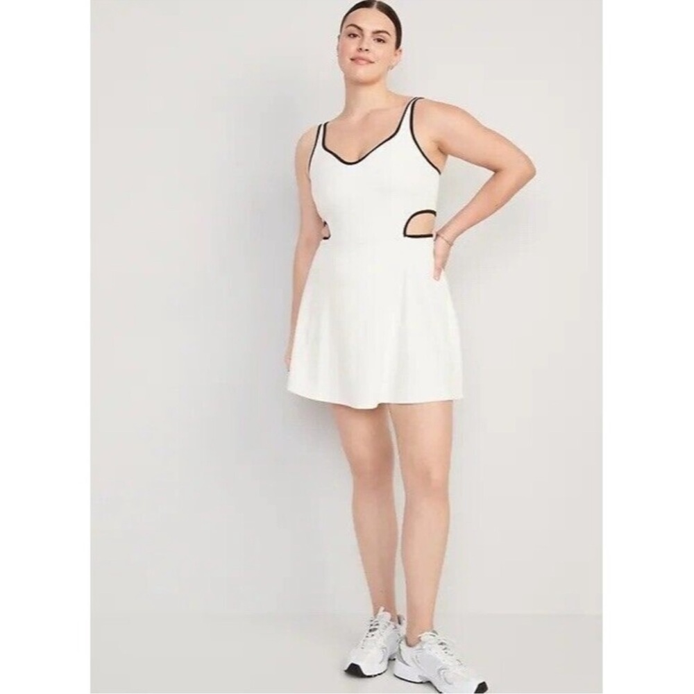 Old Navy White & Black PowerSoft Athletic Cutout Tennis Dress Built in Shorts XS